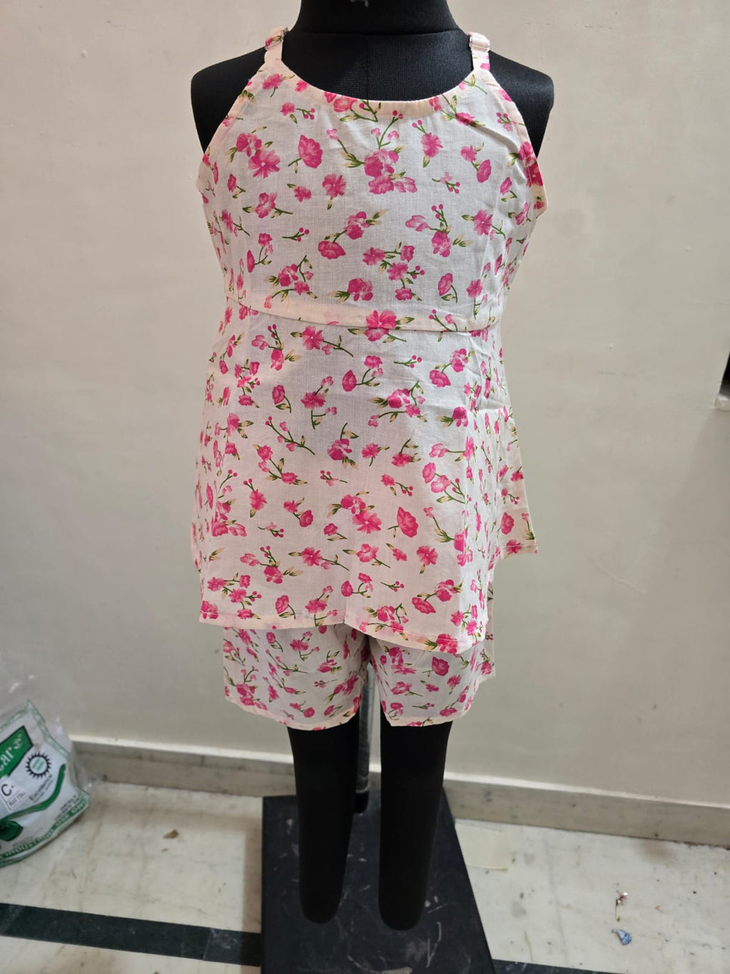 Rosy Canvas Spaghetti Coord Set