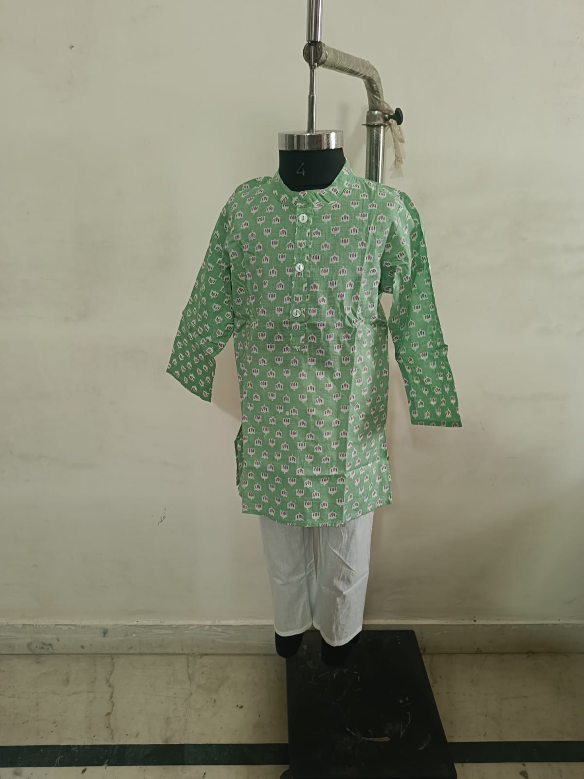 Pista Lotus Kurta Pyjama