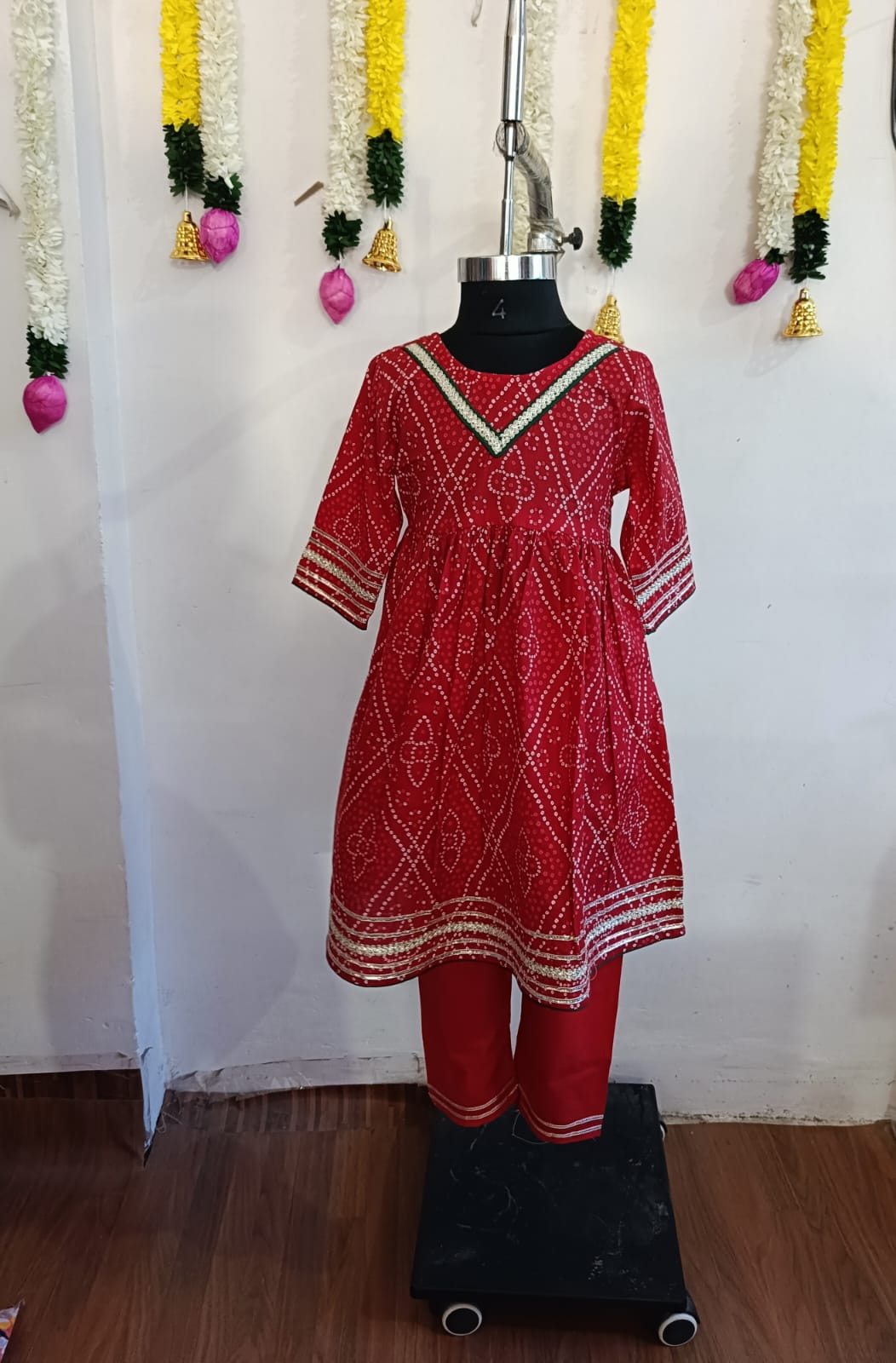 Red Bandhani Straight Pants Set