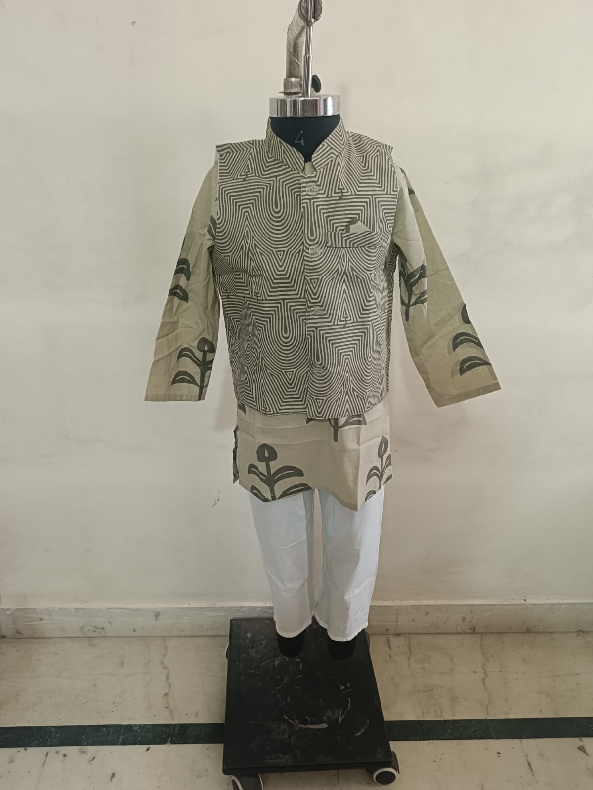 Beige Abstract Lines Jacket Set