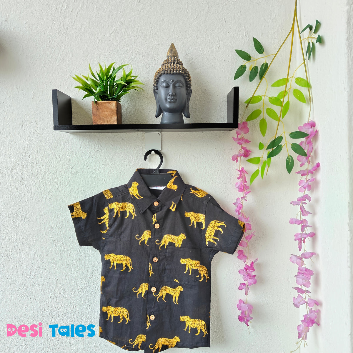 Old Black Cheetah Kids' Shirt