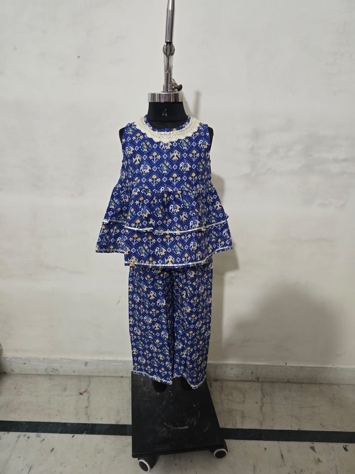 Blue Patola Elephant Straight Pant Set